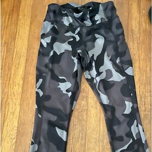 ATHLETA Camouflage Leggings ~